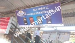 advertising-at-train-stations