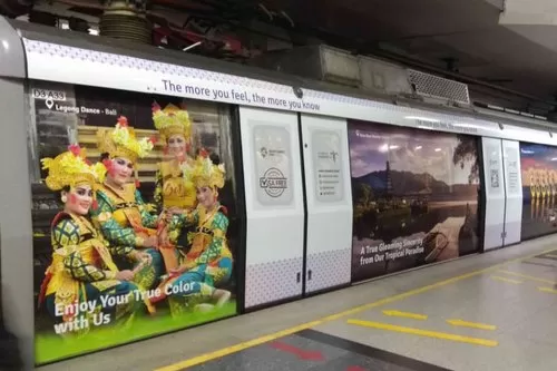 Non-Traditional Media Metro Train Advertising in Delhi