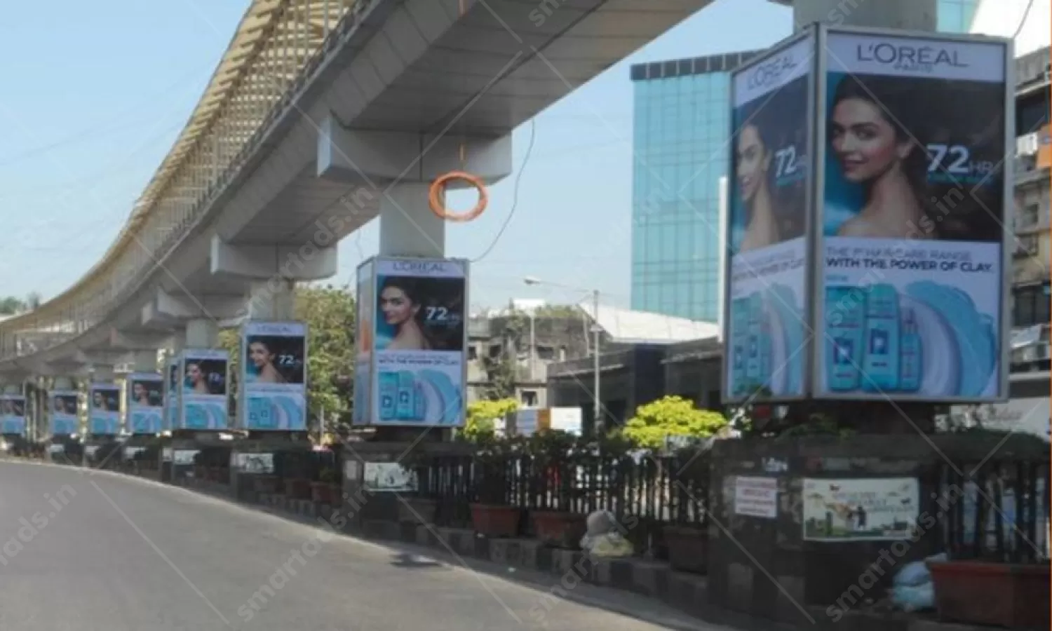 Outdoor Media Skywalk Advertising in Bandra West